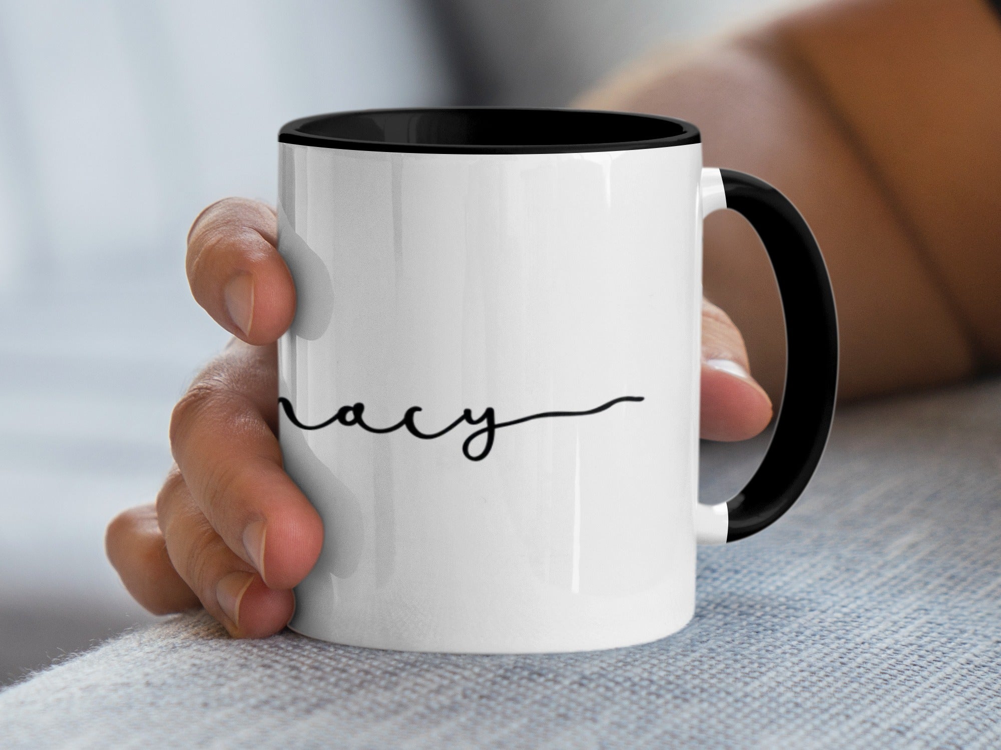 Simple Elegant Mug with Black Handle For Morning Coffee