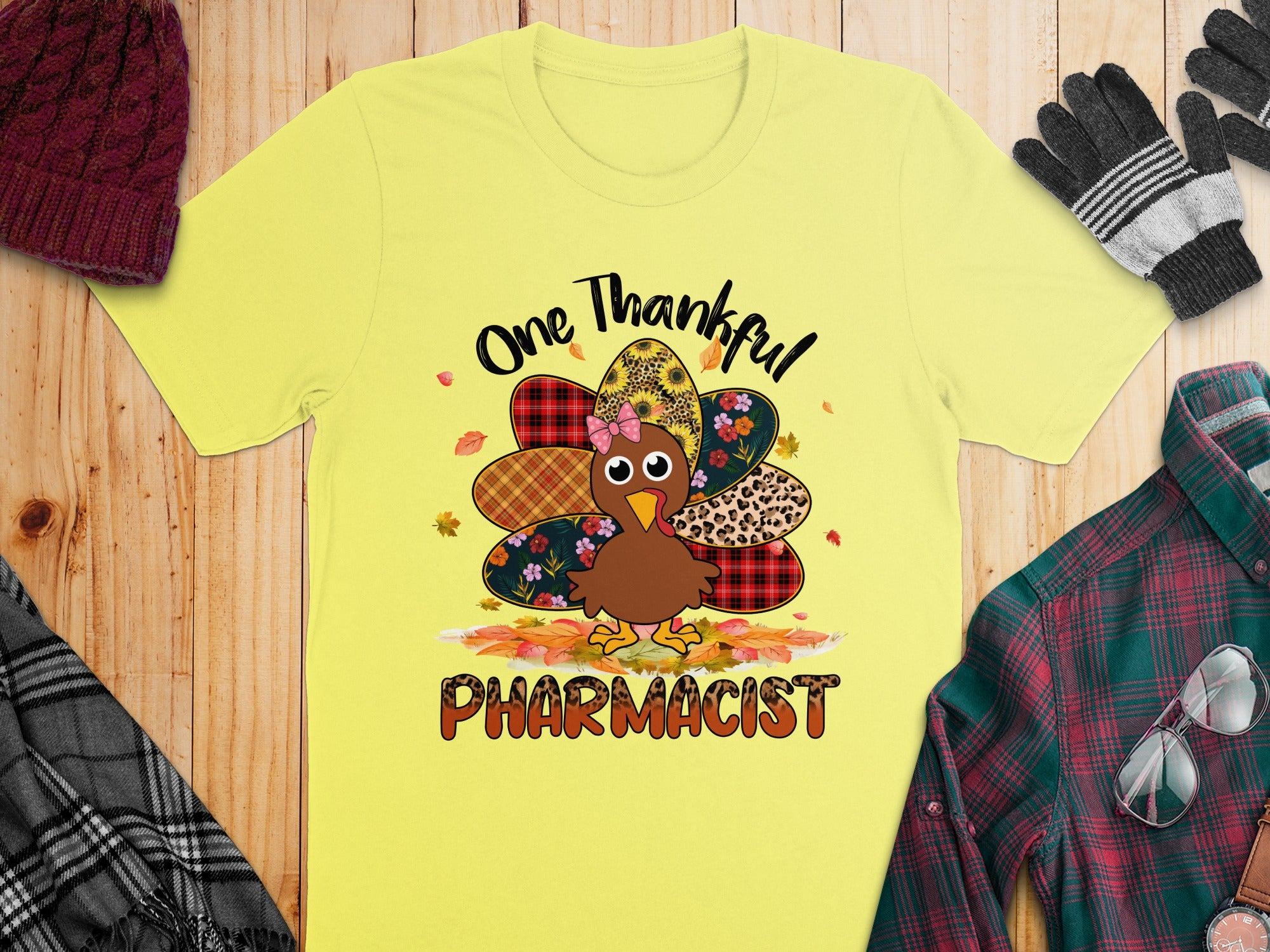 One Thankful Pharmacist Graphic T-Shirt product